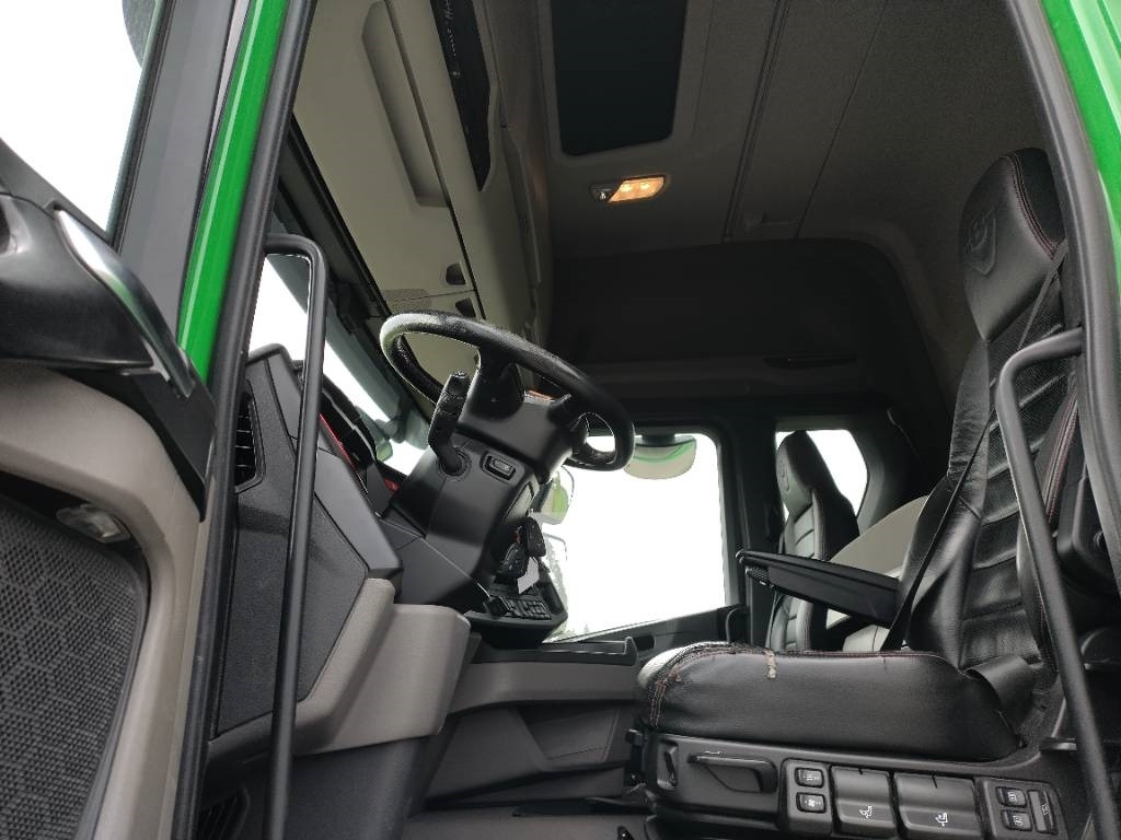 Scania R580 8x4 alusta 710tkm!! - Šasija kravas automašīna: foto 5 Scania R580 8x4 alusta 710tkm!! - Šasija kravas automašīna: foto 5
