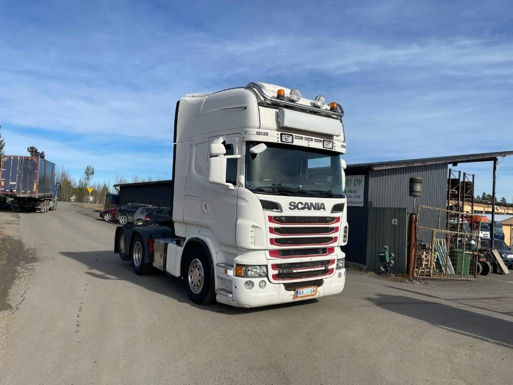 Scania R560 6x2 veturi - Vilcējs: foto 2 Scania R560 6x2 veturi - Vilcējs: foto 2