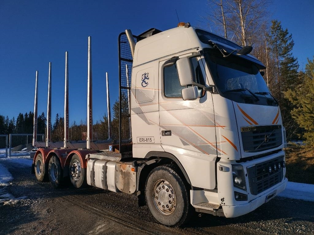 Volvo FH750 puuvarustus, napaperät,trippeli - Kokvedējs: foto 2 Volvo FH750 puuvarustus, napaperät,trippeli - Kokvedējs: foto 2