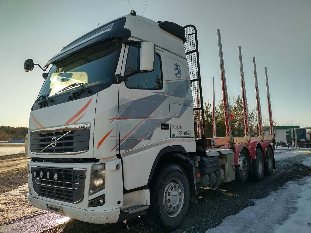 Volvo FH750 puuvarustus, napaperät,trippeli - Kokvedējs: foto 1 Volvo FH750 puuvarustus, napaperät,trippeli - Kokvedējs: foto 1