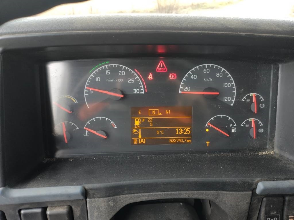 Volvo FM13 10*4 betoniauto,ränni - Betonvedējs: foto 5 Volvo FM13 10*4 betoniauto,ränni - Betonvedējs: foto 5