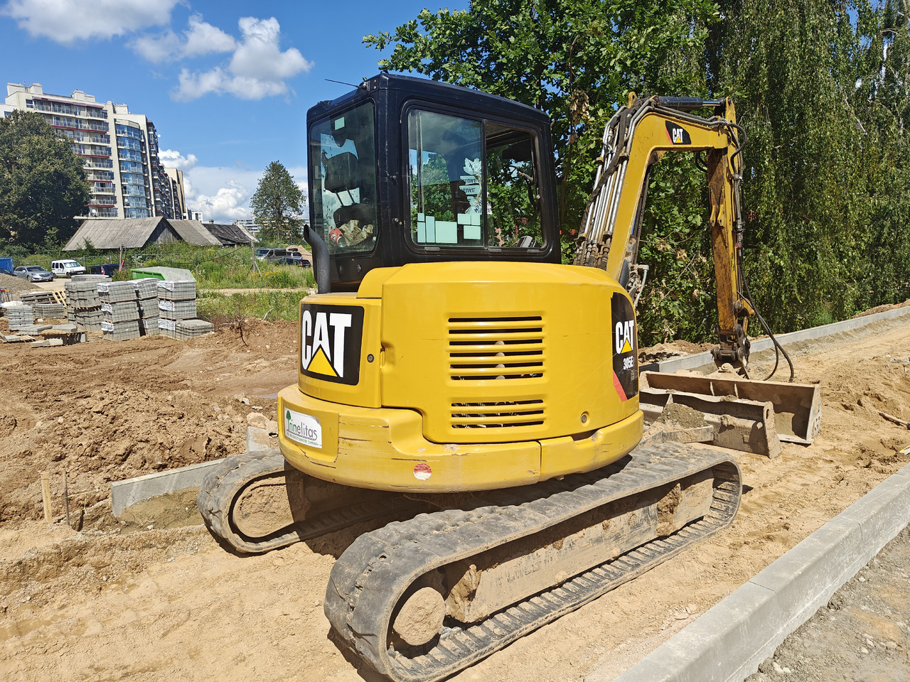 CATERPILLAR 305E2 - Mini-ekskavators: foto 1 CATERPILLAR 305E2 - Mini-ekskavators: foto 1