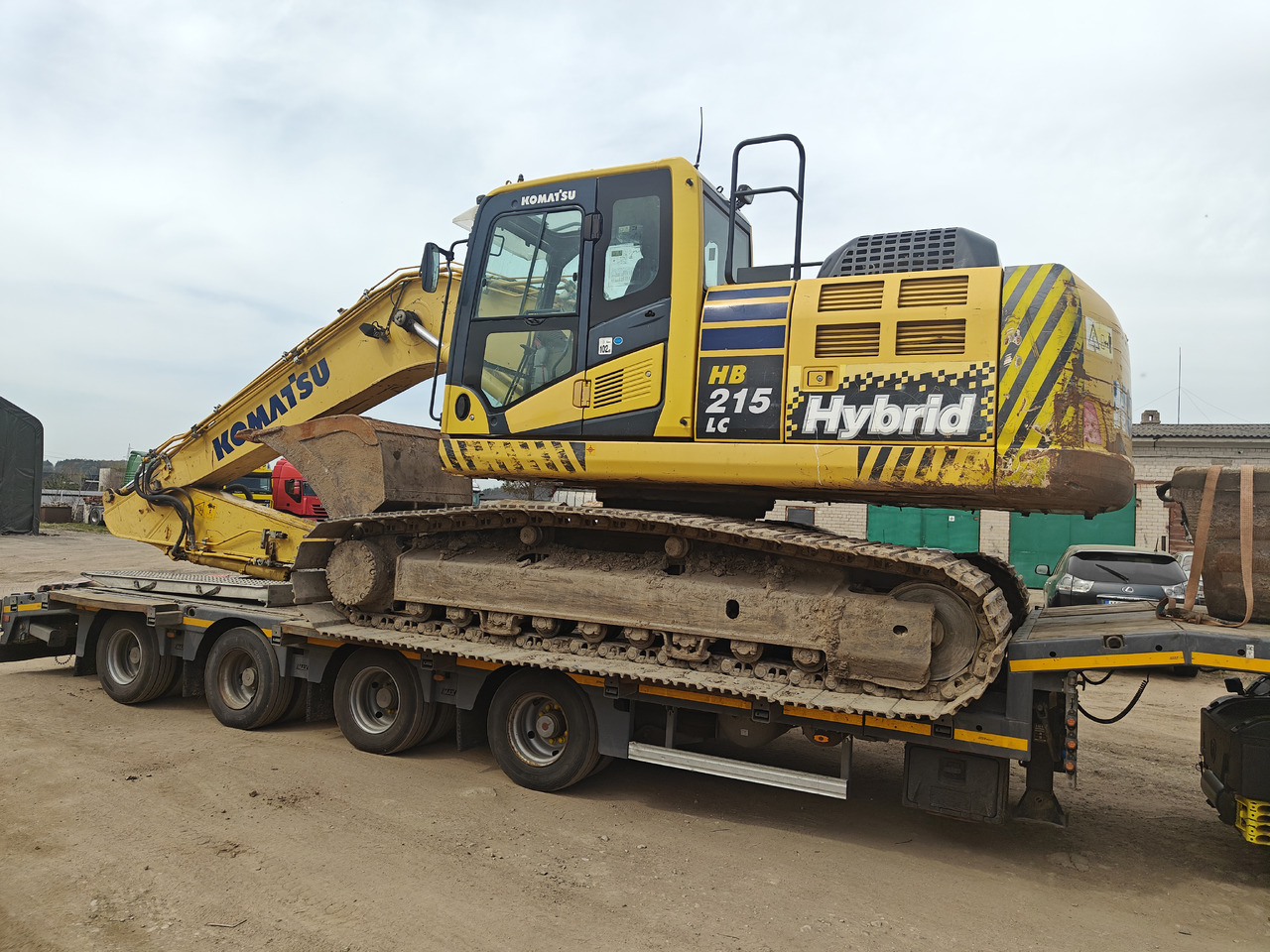 KOMATSU HB 215LC-2 - Kāpurķēžu ekskavators: foto 2 KOMATSU HB 215LC-2 - Kāpurķēžu ekskavators: foto 2