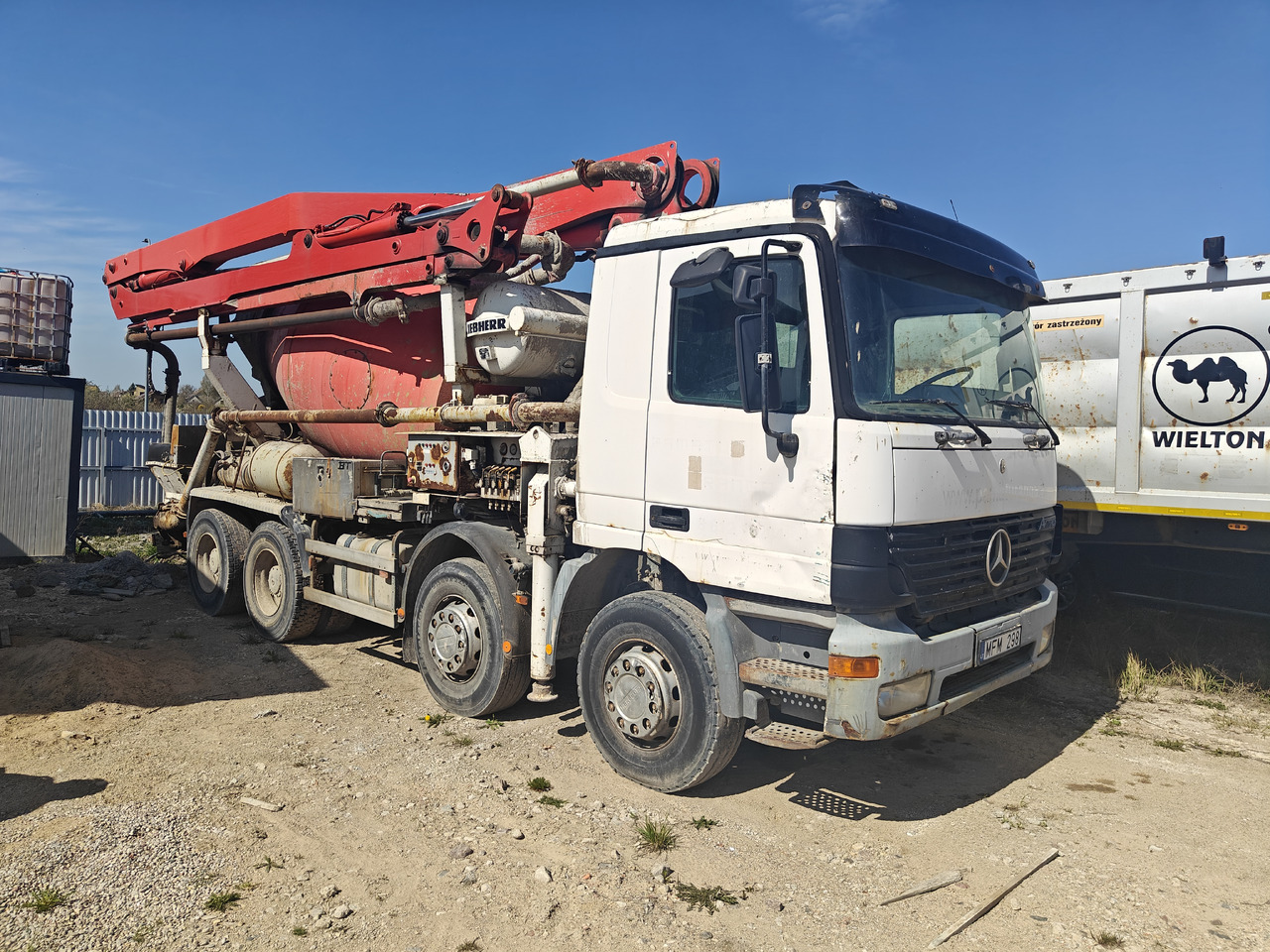 Mercedes Benz Actros - Betona maisītājs: foto 1 Mercedes Benz Actros - Betona maisītājs: foto 1