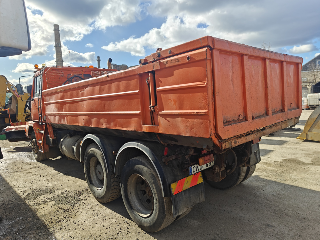 SISU SR 332 - Kravas automašīna pašizgāzējs: foto 5 SISU SR 332 - Kravas automašīna pašizgāzējs: foto 5