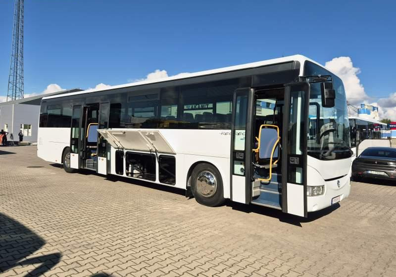 Irisbus RECREO / SPROWADZONY / MANUAL / EURO 5 - Piepilsētas autobuss: foto 5 Irisbus RECREO / SPROWADZONY / MANUAL / EURO 5 - Piepilsētas autobuss: foto 5
