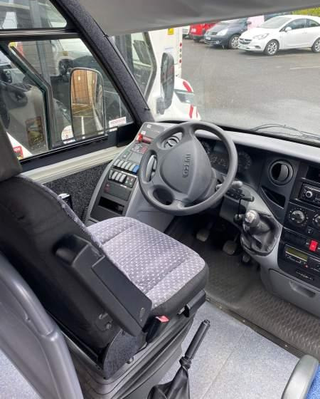 Irisbus WING / 34 MIEJSCA/ KLIMA DLA KIEROWCY/ 3 SZTUKI - Mikroautobuss, Pasažieru furgons: foto 5 Irisbus WING / 34 MIEJSCA/ KLIMA DLA KIEROWCY/ 3 SZTUKI - Mikroautobuss, Pasažieru furgons: foto 5