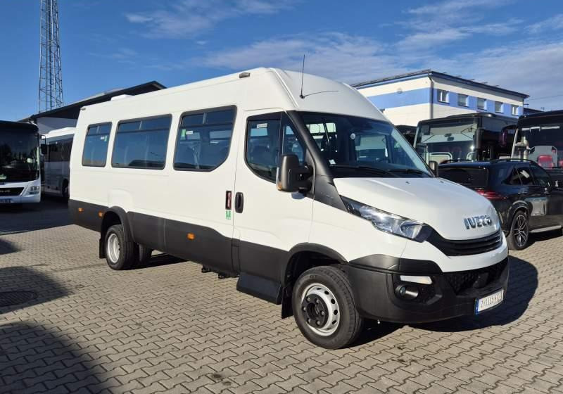 Iveco A60C15 DAILY/SPROWADZONE/EURO 6/92 000 KM / KLIMA - Mikroautobuss, Pasažieru furgons: foto 4 Iveco A60C15 DAILY/SPROWADZONE/EURO 6/92 000 KM / KLIMA - Mikroautobuss, Pasažieru furgons: foto 4