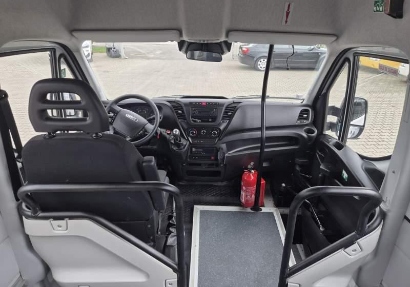 Iveco A60C15 DAILY/SPROWADZONE/EURO 6/92 000 KM - Mikroautobuss, Pasažieru furgons: foto 4 Iveco A60C15 DAILY/SPROWADZONE/EURO 6/92 000 KM - Mikroautobuss, Pasažieru furgons: foto 4
