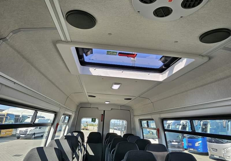 Iveco A60C15 / SPROWADZONE / EURO 6 / 25 000 KM - Mikroautobuss, Pasažieru furgons: foto 3 Iveco A60C15 / SPROWADZONE / EURO 6 / 25 000 KM - Mikroautobuss, Pasažieru furgons: foto 3