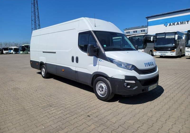 Iveco DAILY 35-140 / SPROWADZONY Z FRANCJI / TEMPOMAT - Kravas mikroautobuss: foto 4 Iveco DAILY 35-140 / SPROWADZONY Z FRANCJI / TEMPOMAT - Kravas mikroautobuss: foto 4