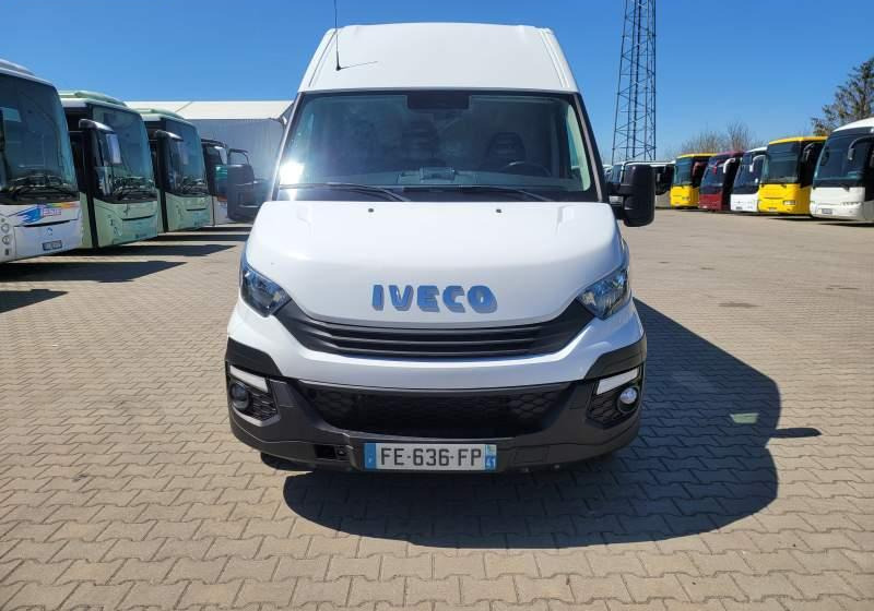 Iveco DAILY 35-140 / SPROWADZONY Z FRANCJI / TEMPOMAT - Kravas mikroautobuss: foto 3 Iveco DAILY 35-140 / SPROWADZONY Z FRANCJI / TEMPOMAT - Kravas mikroautobuss: foto 3