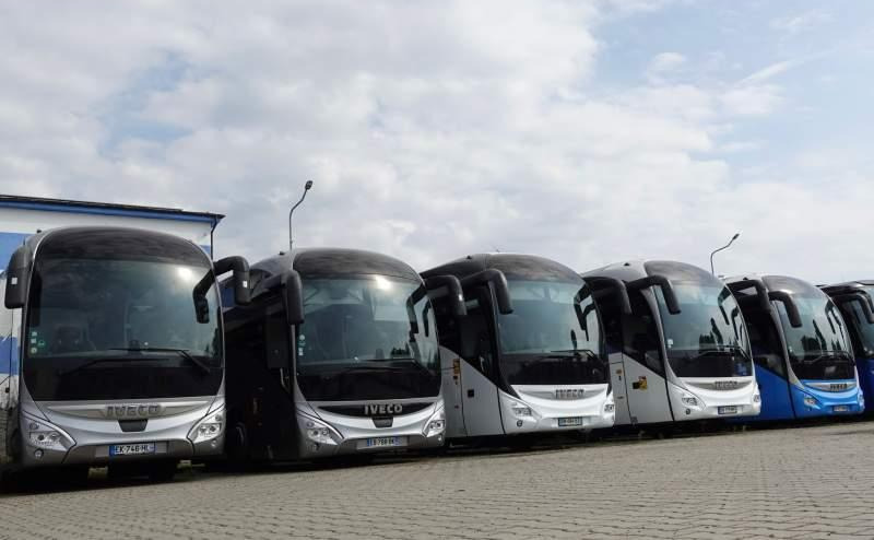 Iveco MAGELYS / SPROWADZONE / 12.80 M / 12.20 M / EURO 6 - Starppilsētu autobuss: foto 2 Iveco MAGELYS / SPROWADZONE / 12.80 M / 12.20 M / EURO 6 - Starppilsētu autobuss: foto 2