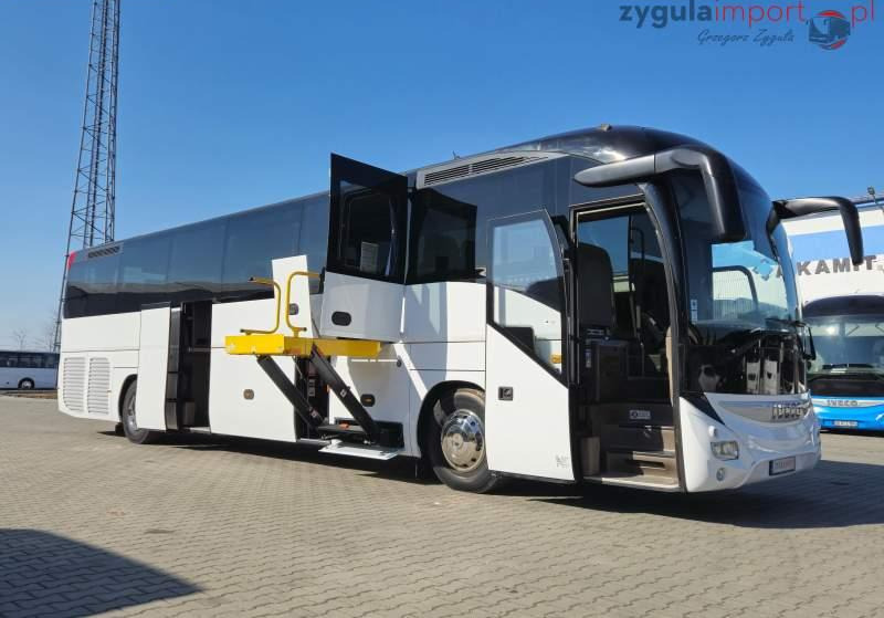Iveco MAGELYS / SPROWADZONY / WINDA / EURO 6 - Starppilsētu autobuss: foto 1 Iveco MAGELYS / SPROWADZONY / WINDA / EURO 6 - Starppilsētu autobuss: foto 1