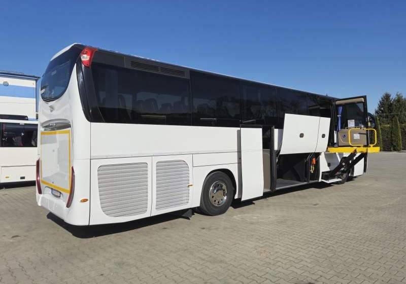 Iveco MAGELYS / SPROWADZONY / WINDA / EURO 6 - Starppilsētu autobuss: foto 3 Iveco MAGELYS / SPROWADZONY / WINDA / EURO 6 - Starppilsētu autobuss: foto 3