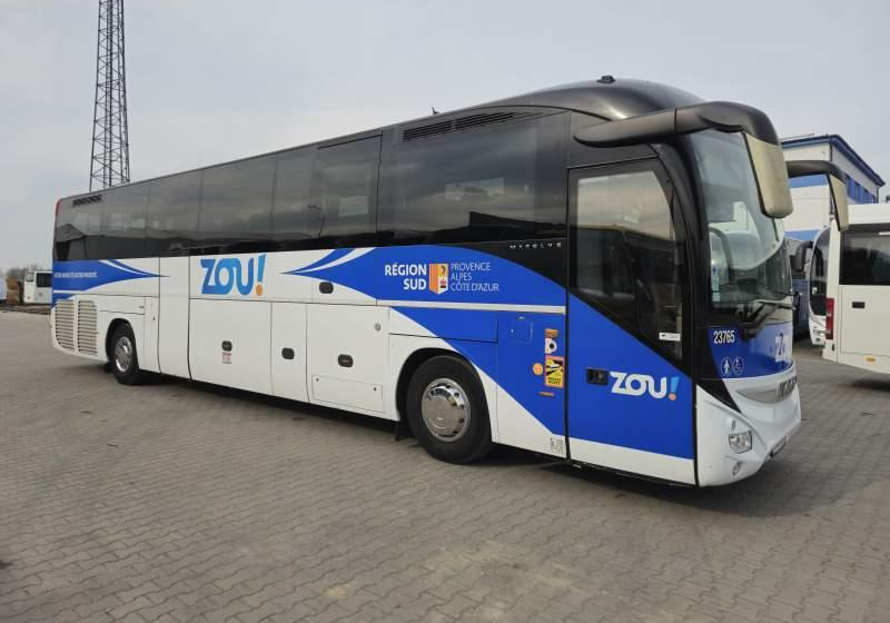 Iveco MAGELYS / SPROWADZONY / WINDA / EURO 6 - Starppilsētu autobuss: foto 2 Iveco MAGELYS / SPROWADZONY / WINDA / EURO 6 - Starppilsētu autobuss: foto 2