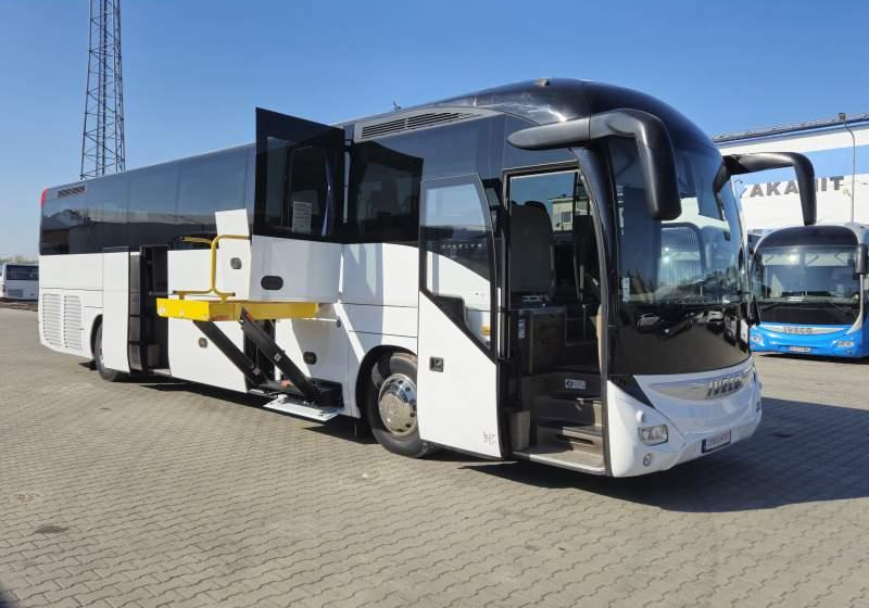 Iveco MAGELYS / SPROWADZONY / WINDA / EURO 6 - Starppilsētu autobuss: foto 2 Iveco MAGELYS / SPROWADZONY / WINDA / EURO 6 - Starppilsētu autobuss: foto 2