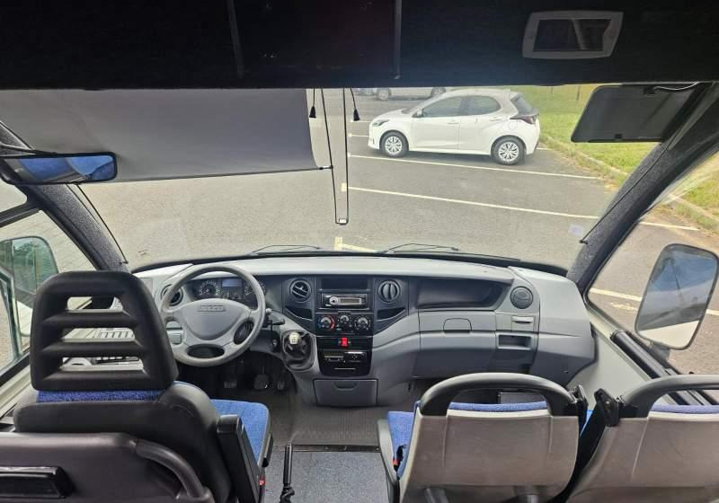 Iveco WING / SPROWADZONY/ 34 MIEJSCA/ MANUAL - Mikroautobuss, Pasažieru furgons: foto 2 Iveco WING / SPROWADZONY/ 34 MIEJSCA/ MANUAL - Mikroautobuss, Pasažieru furgons: foto 2