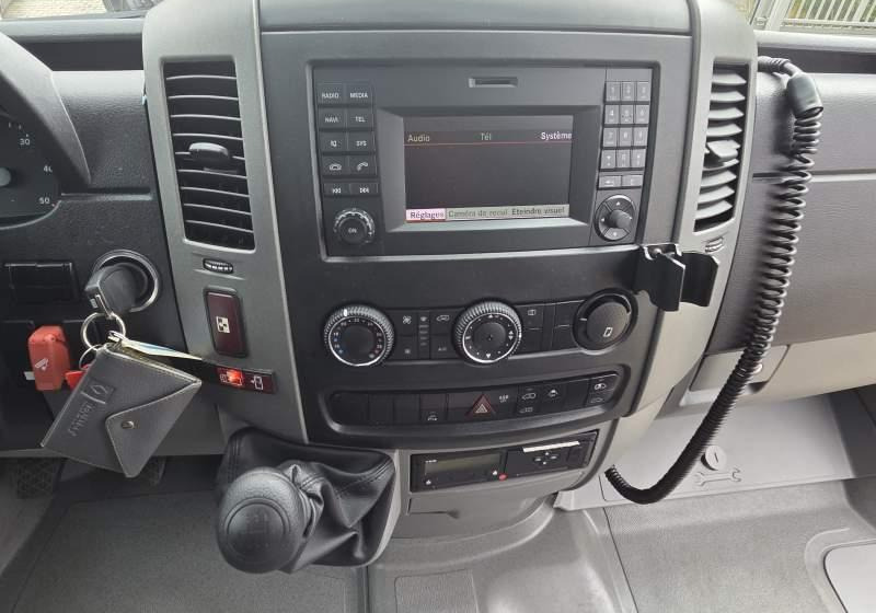 Mercedes-Benz SPRINTER TRANSFER 35 / SPROWADZONY/ 6 800 KM - Mikroautobuss, Pasažieru furgons: foto 2 Mercedes-Benz SPRINTER TRANSFER 35 / SPROWADZONY/ 6 800 KM - Mikroautobuss, Pasažieru furgons: foto 2