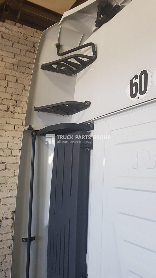 IVECO IVECO STRALIS EURO6 emission HI-WAY cab aerodynamic spoilers, air deflectors, full set. left + right + top roof 5801775188, 5801679706, 5801672864, 5801671525, 5801679762, 504153462, 5801775205, 50415 - Aerodinamika/ Spoileris - Kravas automašīna: foto 2 IVECO IVECO STRALIS EURO6 emission HI-WAY cab aerodynamic spoilers, air deflectors, full set. left + right + top roof 5801775188, 5801679706, 5801672864, 5801671525, 5801679762, 504153462, 5801775205, 50415 - Aerodinamika/ Spoileris - Kravas automašīna: foto 2