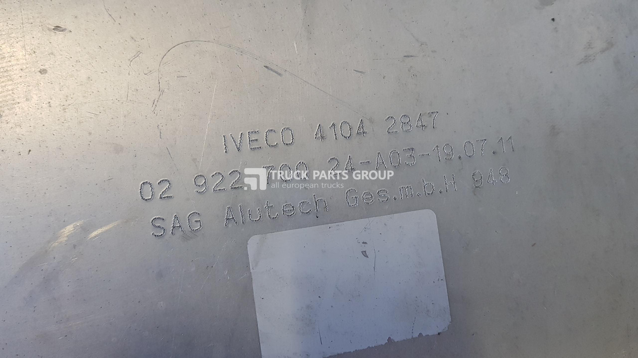 IVECO IVECO STRALIS EURO6 emission fuel tanks, reservoirs with mountings brackets 700l + 480l left + right fuel tanks set 5801312015, 41042847 - Degvielas tvertne - Kravas automašīna: foto 2 IVECO IVECO STRALIS EURO6 emission fuel tanks, reservoirs with mountings brackets 700l + 480l left + right fuel tanks set 5801312015, 41042847 - Degvielas tvertne - Kravas automašīna: foto 2