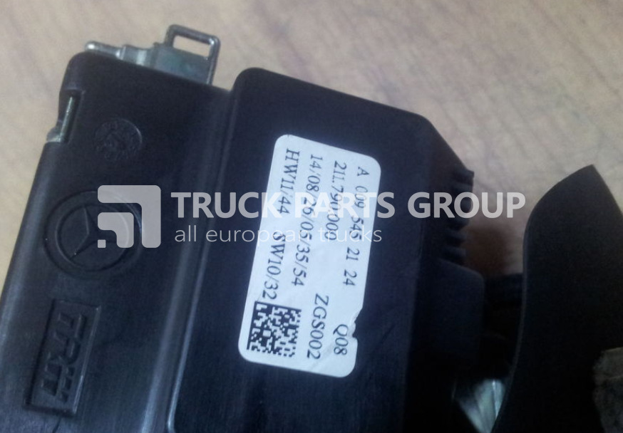 MERCEDES-BENZ Actros MP4 EURO5, EURO6 steering column switch, 0095452124 dashboard - Stūres statnes slēdzis - Kravas automašīna: foto 3 MERCEDES-BENZ Actros MP4 EURO5, EURO6 steering column switch, 0095452124 dashboard - Stūres statnes slēdzis - Kravas automašīna: foto 3