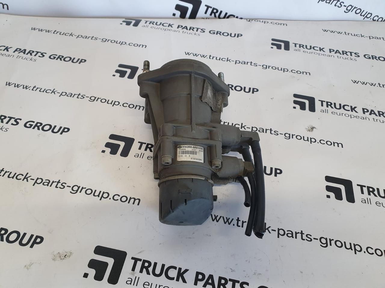 MAN MAN TGX / TGS EURO6 emission brake EBS control valve under pedal K039569, 81521306298, 81521306275, 81521306276 - Rezerves daļa - Kravas automašīna: foto 4 MAN MAN TGX / TGS EURO6 emission brake EBS control valve under pedal K039569, 81521306298, 81521306275, 81521306276 - Rezerves daļa - Kravas automašīna: foto 4