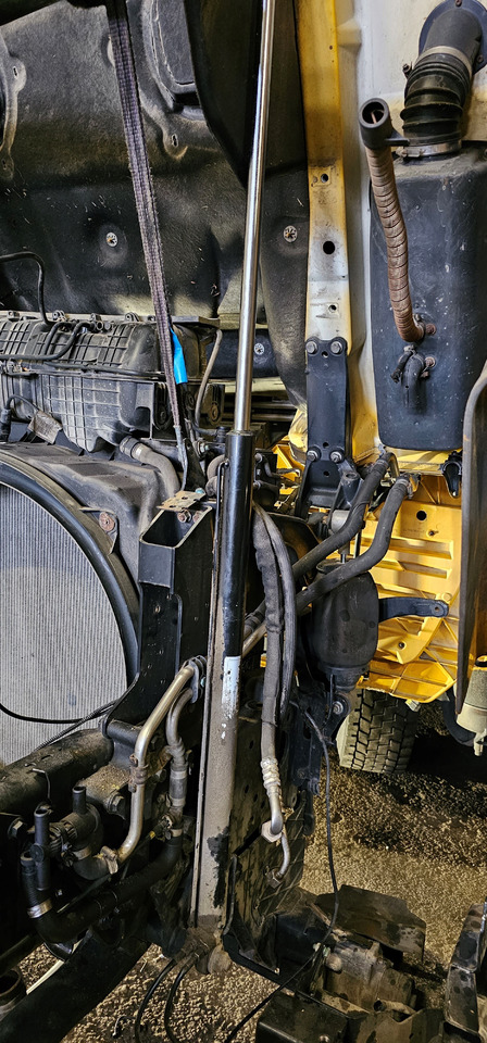 MAN MAN TGX / TGS EURO6 emission cab tilting, cab suspension, cab lift system. lift cylinder, lifting hydraulic pump 81417156015, 81417156016, 85962100019, 81962100609, 81417226069, 81417226053, 814172260 - Rezerves daļa - Kravas automašīna: foto 2 MAN MAN TGX / TGS EURO6 emission cab tilting, cab suspension, cab lift system. lift cylinder, lifting hydraulic pump 81417156015, 81417156016, 85962100019, 81962100609, 81417226069, 81417226053, 814172260 - Rezerves daļa - Kravas automašīna: foto 2