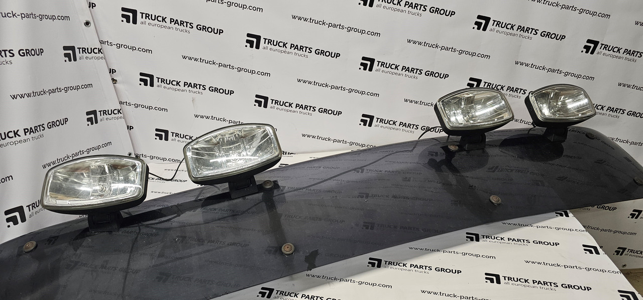 MAN MAN TGX / TGS EURO6 sun visor, sun protection glass, complete with brackets 8138800061, 8138800062, 8138800076, 81637350029, 81637010057, 81637350028, 81637010044, 81637350032, 81637010062, 8163731028 - Rezerves daļa - Kravas automašīna: foto 1 MAN MAN TGX / TGS EURO6 sun visor, sun protection glass, complete with brackets 8138800061, 8138800062, 8138800076, 81637350029, 81637010057, 81637350028, 81637010044, 81637350032, 81637010062, 8163731028 - Rezerves daļa - Kravas automašīna: foto 1