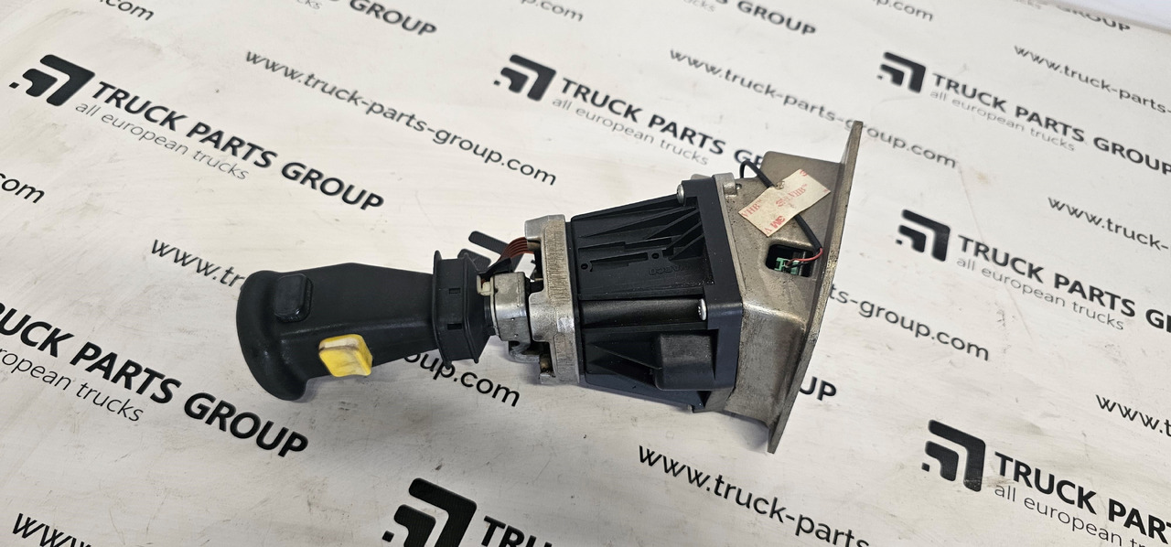 RENAULT RENAULT MAGNUM GEAR shift lever, electronic gearbox control, gear lever 5010143626, 9331500090 - Rezerves daļa: foto 2 RENAULT RENAULT MAGNUM GEAR shift lever, electronic gearbox control, gear lever 5010143626, 9331500090 - Rezerves daļa: foto 2