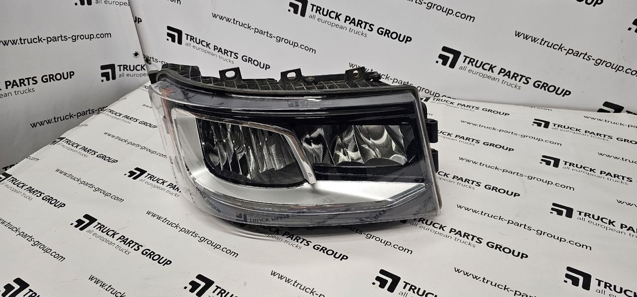 SCANIA Scania headlight S line EURO 6, lamps 2674390, 2379882, 2655848, 2674391, 2379886, 2655849, 2674392, 2674412, 2338121, 2338122, 2338273, 2338275, 2338281, 2338282, 2311420, 2295953, 2529168, 2346372, - Tuvās gaismas - Kravas automašīna: foto 2 SCANIA Scania headlight S line EURO 6, lamps 2674390, 2379882, 2655848, 2674391, 2379886, 2655849, 2674392, 2674412, 2338121, 2338122, 2338273, 2338275, 2338281, 2338282, 2311420, 2295953, 2529168, 2346372, - Tuvās gaismas - Kravas automašīna: foto 2