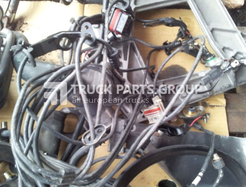 Eļļas filtrs - Kravas automašīna SCANIA oil filter housing: foto 22