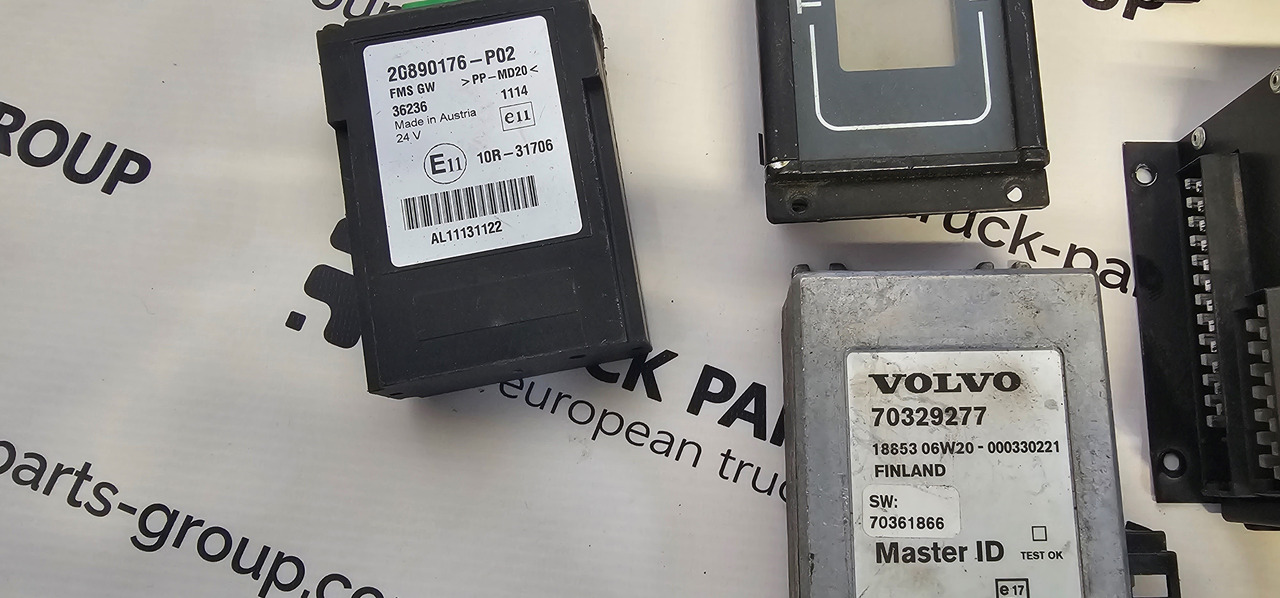 Volvo VOLVO, SCANIA BUS electronic FMS GW, switching converter, vip2000 STD Node2 unit, vbox 3600 c1 Multiq, Thoreb LCD 11085A, 1449519, 20890176, 20890176-P02, B12B 138126, 10R-31706, 70329277, 14390, 1449 - Elektroniskais vadības bloks (ECU): foto 4 Volvo VOLVO, SCANIA BUS electronic FMS GW, switching converter, vip2000 STD Node2 unit, vbox 3600 c1 Multiq, Thoreb LCD 11085A, 1449519, 20890176, 20890176-P02, B12B 138126, 10R-31706, 70329277, 14390, 1449 - Elektroniskais vadības bloks (ECU): foto 4