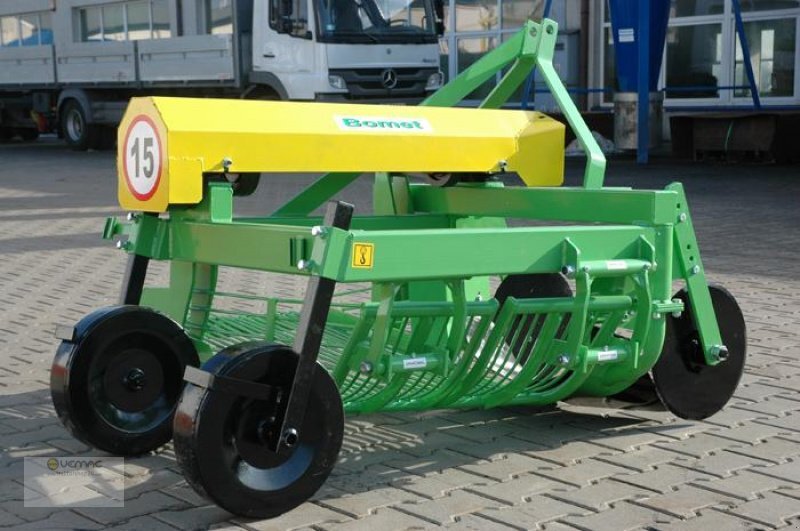 BOMET Z655 Kartoffelroder Roder Kartoffel Schwingsiebroder NEU - Kartupeļu kombains: foto 1 BOMET Z655 Kartoffelroder Roder Kartoffel Schwingsiebroder NEU - Kartupeļu kombains: foto 1