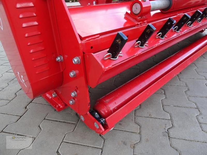 Jaunā Pļaujmašīna-smalcinātājs FPM Mulcher FPM M155 155cm Schlegelmulcher Hammerschlegel Mähwerk NEU: foto 10