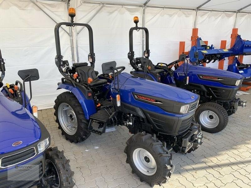 Jaunā Mini traktors Farmtrac Farmtrac 26 Traktor Schlepper 26PS Mitsubishi NEU: foto 10 Jaunā Mini traktors Farmtrac Farmtrac 26 Traktor Schlepper 26PS Mitsubishi NEU: foto 10