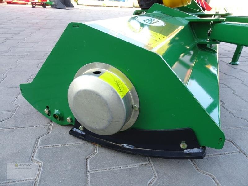 Vemac EFM155 155cm Mulcher Schlegelmulcher Hammerschlegel NEU - Pļaujmašīna-smalcinātājs: foto 5 Vemac EFM155 155cm Mulcher Schlegelmulcher Hammerschlegel NEU - Pļaujmašīna-smalcinātājs: foto 5