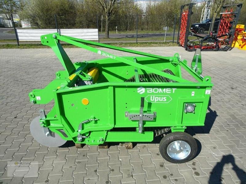 Vemac Kartoffelroder Bomet UPUS Z656 2reihig Siebkettenroder Roder NEU - Kartupeļu kombains: foto 3 Vemac Kartoffelroder Bomet UPUS Z656 2reihig Siebkettenroder Roder NEU - Kartupeļu kombains: foto 3