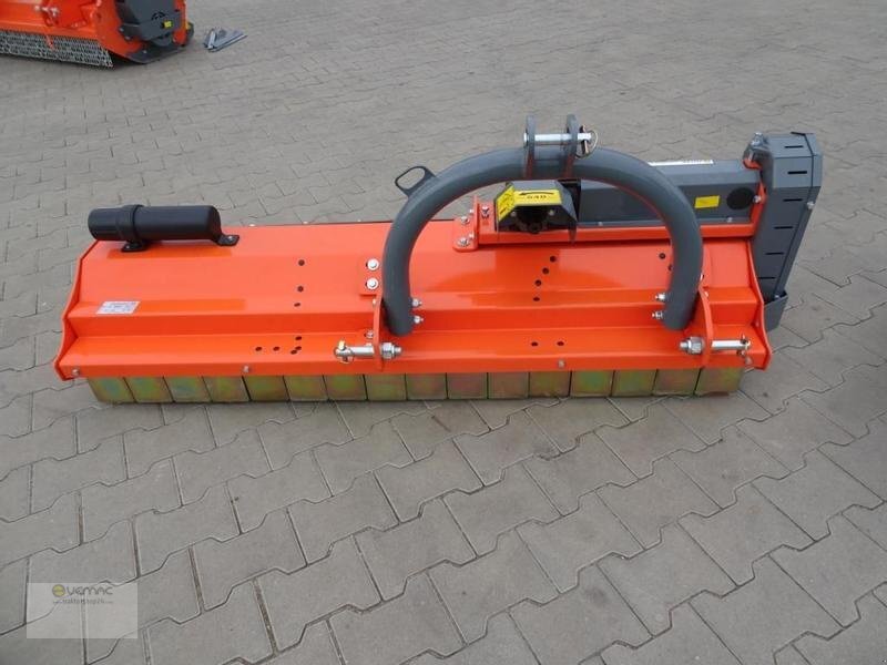 Jaunā Pļaujmašīna-smalcinātājs Vemac Mulcher Schlegelmulcher ML145 145cm NEU: foto 7 Jaunā Pļaujmašīna-smalcinātājs Vemac Mulcher Schlegelmulcher ML145 145cm NEU: foto 7
