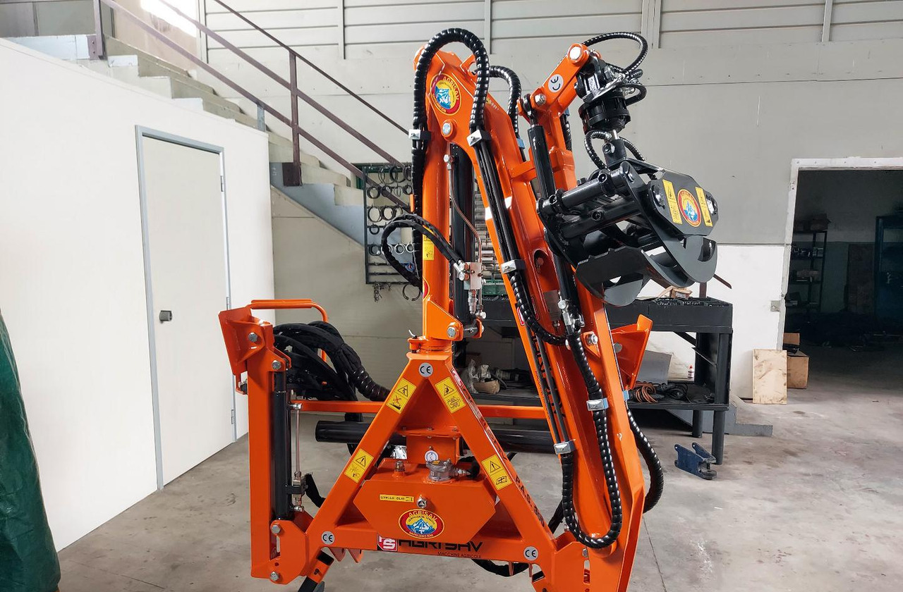 Gru - caricatore forestale PAS300 - Celtnis-manipulators - Meža tehnika: foto 1 Gru - caricatore forestale PAS300 - Celtnis-manipulators - Meža tehnika: foto 1