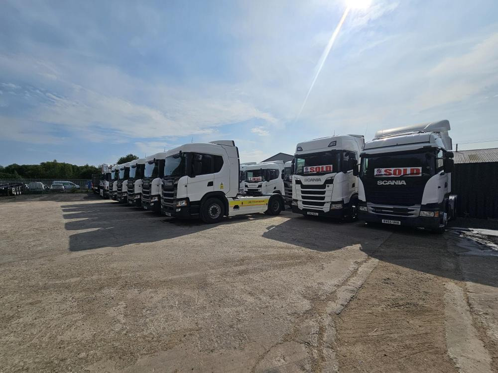 Vilcējs Scania G410: foto 12
