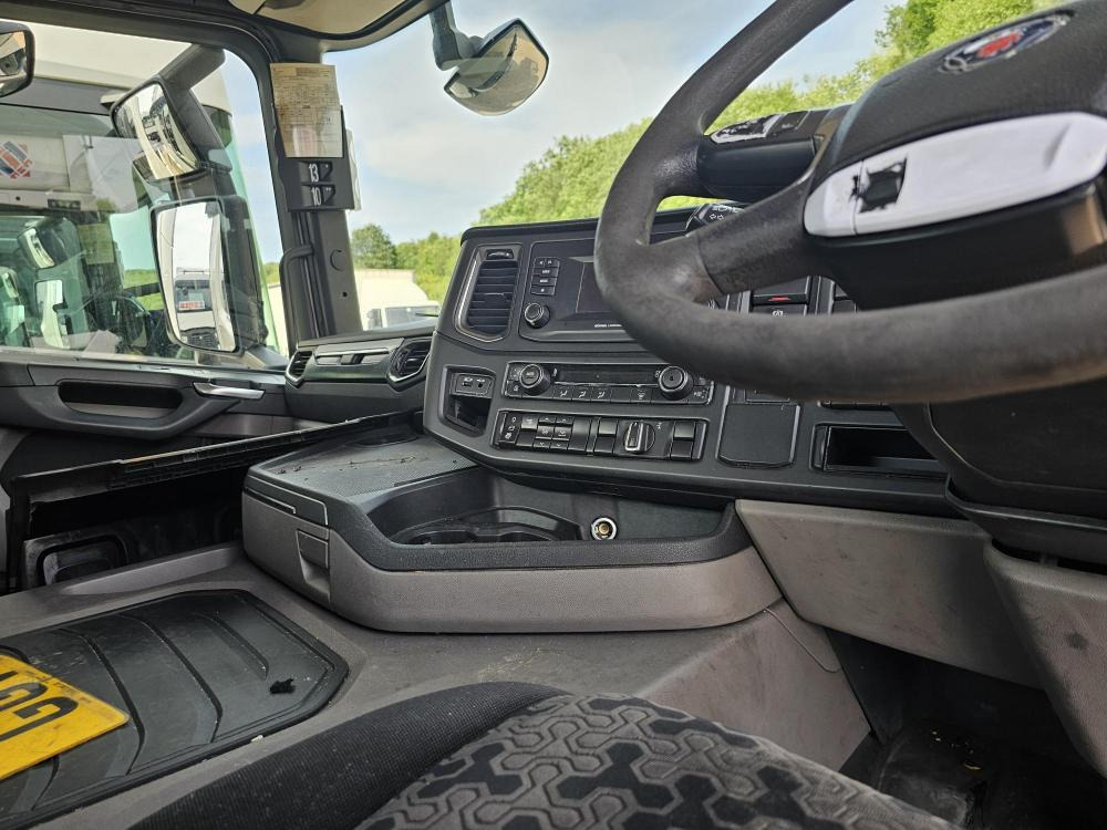 Vilcējs Scania G410: foto 13