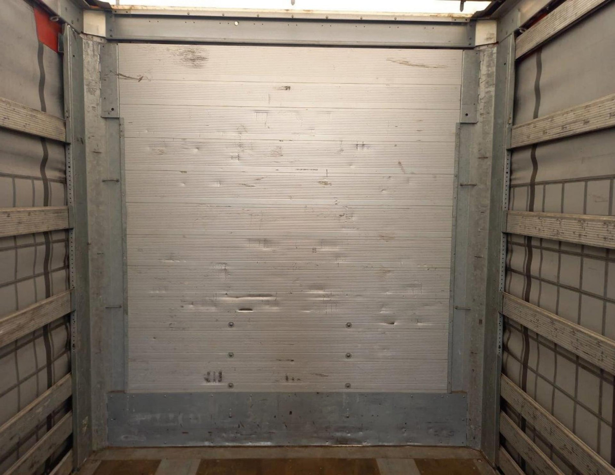 2019 Schmitz Cargobull SCS24/L Varios - Tenta puspiekabe: foto 3 2019 Schmitz Cargobull SCS24/L Varios - Tenta puspiekabe: foto 3