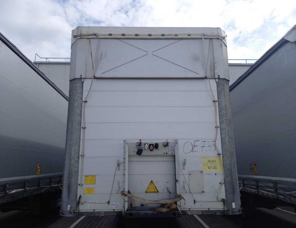 2021 Schmitz Cargobull SCS24/L Varios - Tenta puspiekabe: foto 1 2021 Schmitz Cargobull SCS24/L Varios - Tenta puspiekabe: foto 1