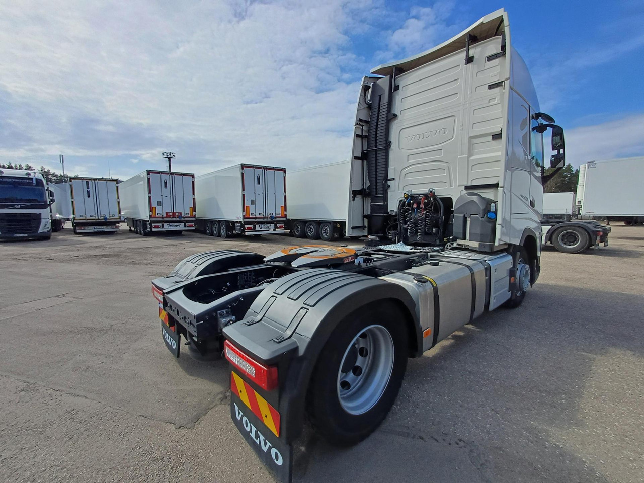 2023 Volvo FH 500 Globetrotter XL - Vilcējs: foto 5 2023 Volvo FH 500 Globetrotter XL - Vilcējs: foto 5