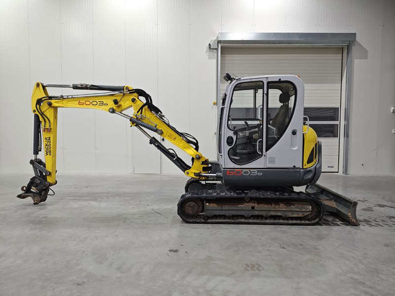 WACKER NEUSON 6003 - Mini-ekskavators: foto 1 WACKER NEUSON 6003 - Mini-ekskavators: foto 1