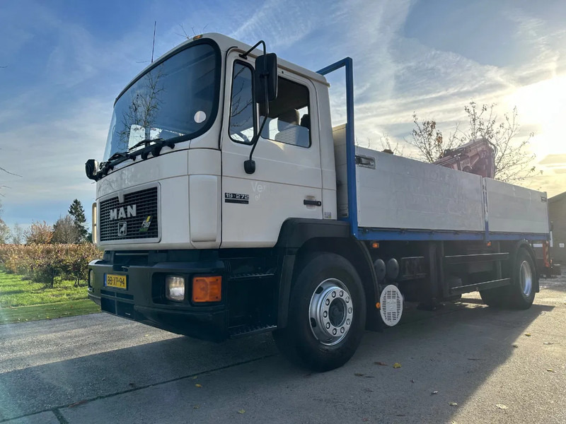 MAN 19.272 F90 / NL TRUCK / 4X2 / EURO1 / ATLAS AK140.1-6,2/1 / MANUAL / FIRST OWNER - Kravas auto ar manipulatoru: foto 1 MAN 19.272 F90 / NL TRUCK / 4X2 / EURO1 / ATLAS AK140.1-6,2/1 / MANUAL / FIRST OWNER - Kravas auto ar manipulatoru: foto 1
