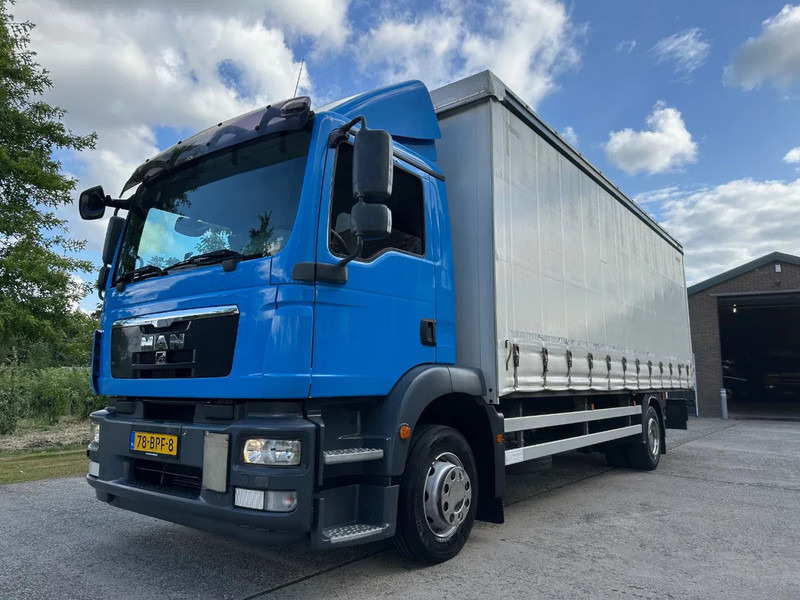 MAN TGM 15.250 / NL TRUCK / EURO 5 / SLIDING ROOF / BOX + TAILLIFT / FULL AIR / NAVI - Kravas automašīna ar slēgto virsbūvi: foto 1 MAN TGM 15.250 / NL TRUCK / EURO 5 / SLIDING ROOF / BOX + TAILLIFT / FULL AIR / NAVI - Kravas automašīna ar slēgto virsbūvi: foto 1