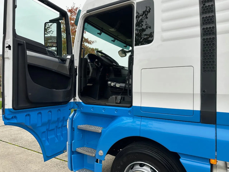 MAN TGX 26.480 / NL TRUCK / RETARDER / EURO 6 / 6X2 / LIFT+STEER AXLE / 60T - Vilcējs: foto 4 MAN TGX 26.480 / NL TRUCK / RETARDER / EURO 6 / 6X2 / LIFT+STEER AXLE / 60T - Vilcējs: foto 4