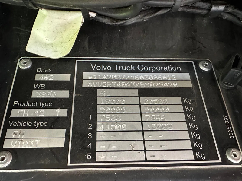Volvo FH 500 / GLOBETROTTER / NL TRUCK / ALCOA / 2 TANK /TOP!! - Vilcējs: foto 4 Volvo FH 500 / GLOBETROTTER / NL TRUCK / ALCOA / 2 TANK /TOP!! - Vilcējs: foto 4